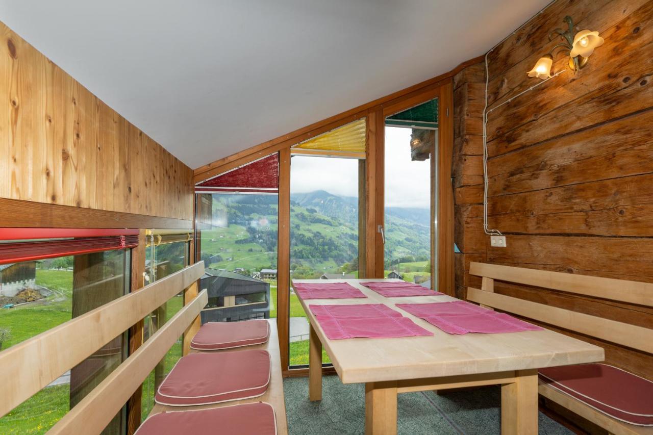 Appartamento Haus Holzwurm Raggal Esterno foto