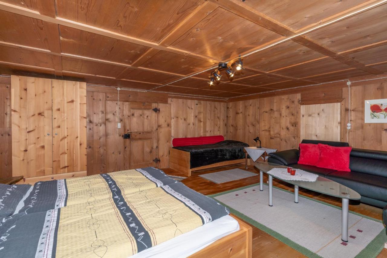 Appartamento Haus Holzwurm Raggal Esterno foto